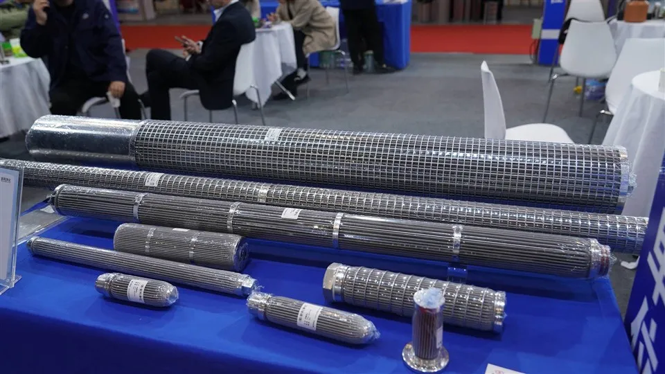 Méideanna Saincheaptha 10 \\" 20 \\" 30 \\" 40 \\" Ola Cartús Scagaire Pleated Cruach Dhosmálta Scagaire Hiodrálacha Úsáid mogalra Snáithín Scagaire