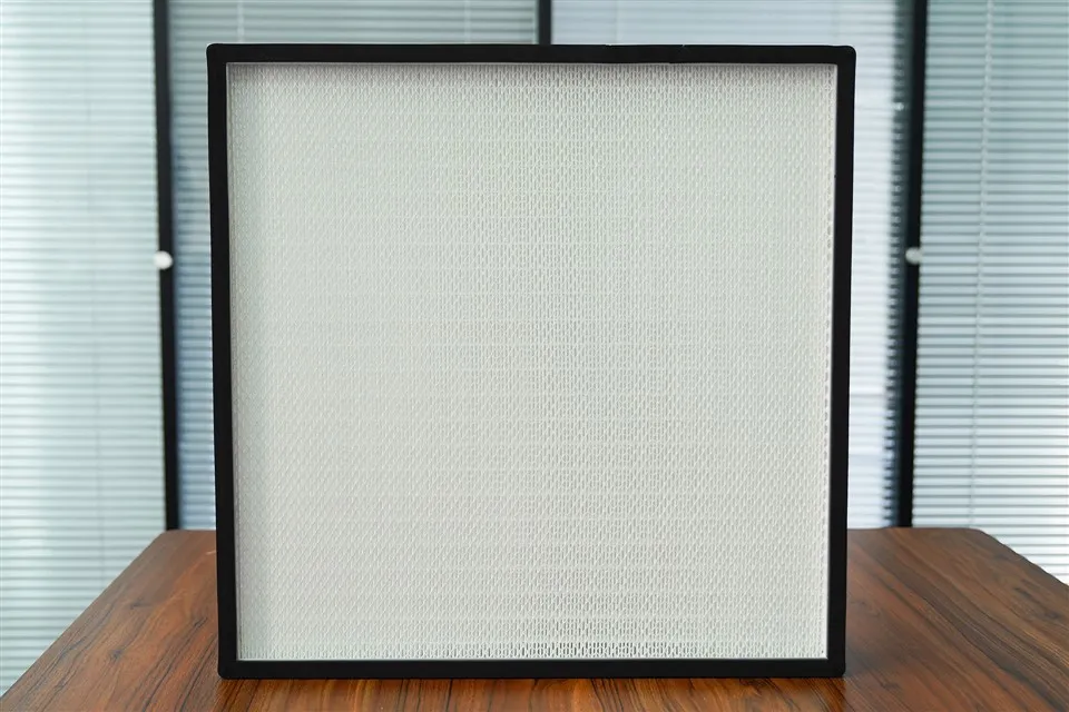 Painéal Scagaire Aeir Préimh Chun Cosaint Dheannaigh Deiridh