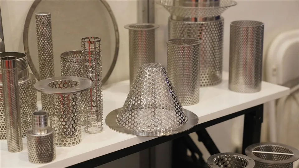 An datha scagaire flange punched cruach dhosmálta