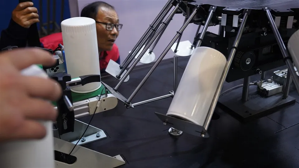 Eilimint Scagaire Ola Páirteanna Inneall Truck